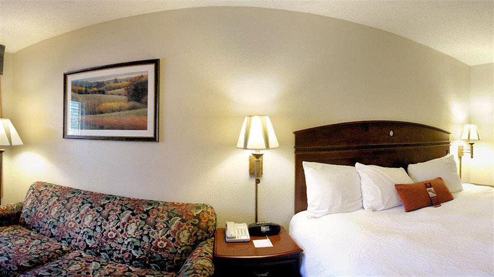 Hampton Inn Dalton Eksteriør billede